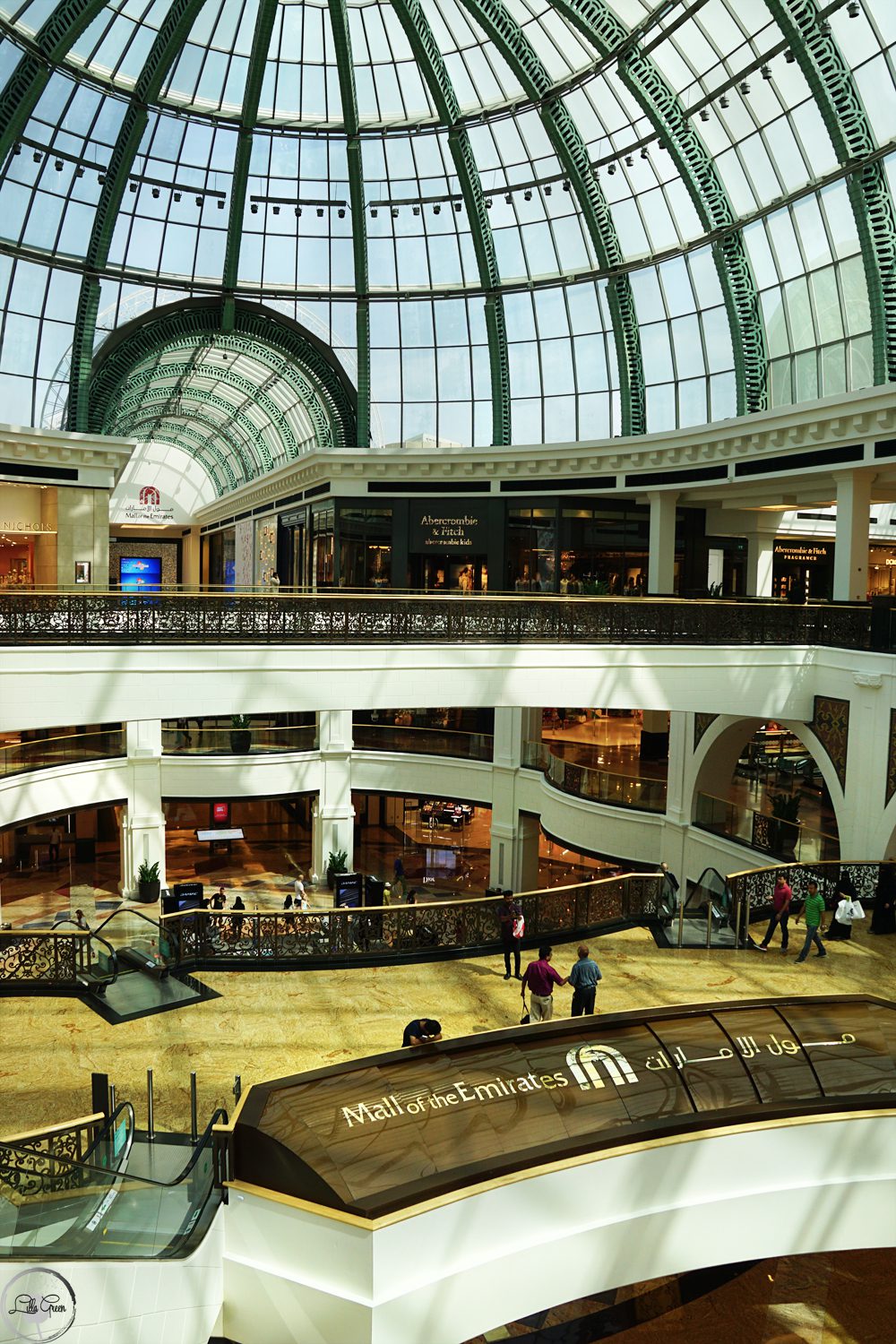 The Mall of Emirates, shopping in Dubai